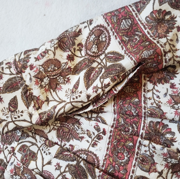 Pattern Silk Skirt with pockets! - Picture 4 of 7